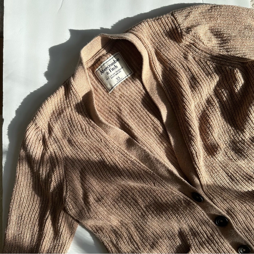 A&F Classic Cardigan - Picture 2 of 4